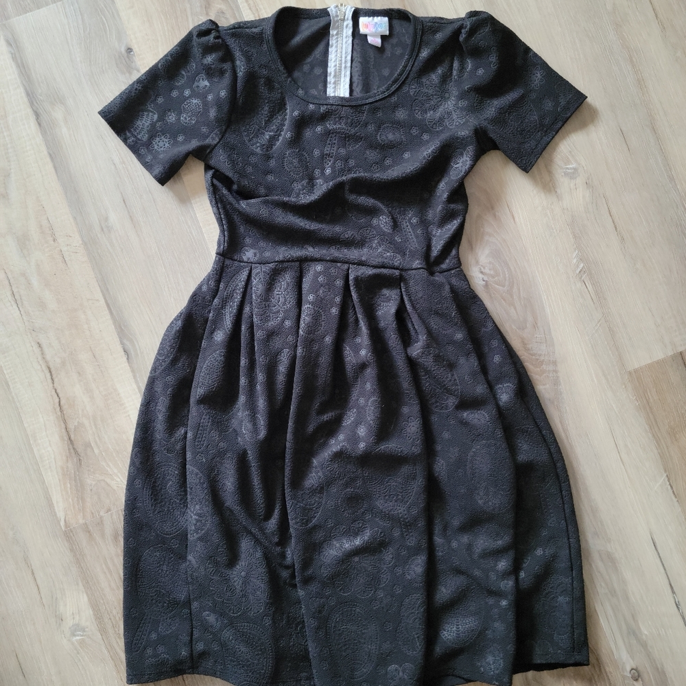 Lularoe Amelia dress size small